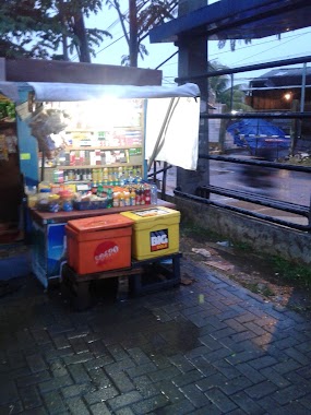 warung depan ruko, Author: Agungbayu Saputra