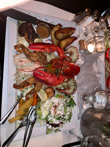 Restaurant Peche Mignon Gallery - Canada
