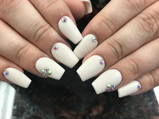 Dandelion Nail & Beauty Bar - Thumbnail