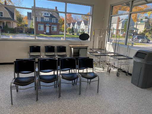 Lake ave laundromat - Thumbnail