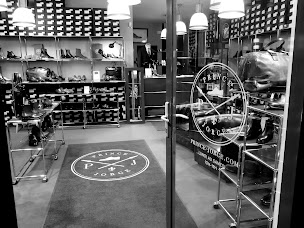 Photo n°2 de Prince-Jorge à Paris (Magasin de chaussures)