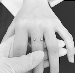 Photo n°28 de Piercing Lyon, Tatouage, Sans rdv | Salon MaPetiteImprimerie à Lyon (Tatoueur)