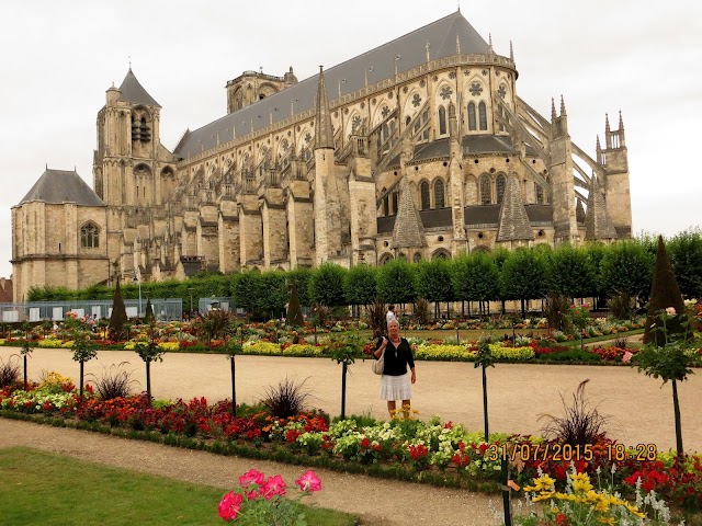 Bourges