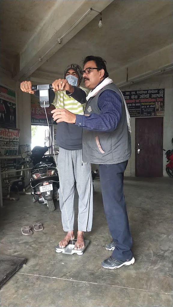 Adv Tanweer Hassan Grup Helth Klb Grup Helth Surkssaa Snsthaa Mukhyabhiyaan Svaasthy Evn Nshaa Mukti