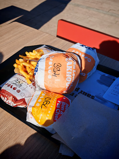 Photo 6 - Burger King