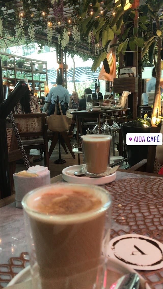 Aida Café