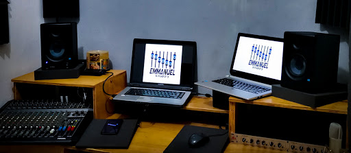 Emmanuel Studio - Visual