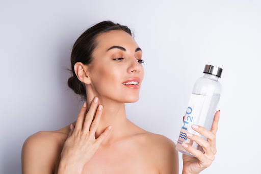 A good skincare routine, including appropriate moisturisation and hydration practices, can suppor… post image