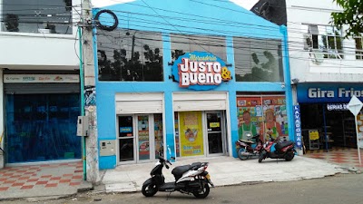 Photos of La Mercader&iacute;a JUSTO & BUENO