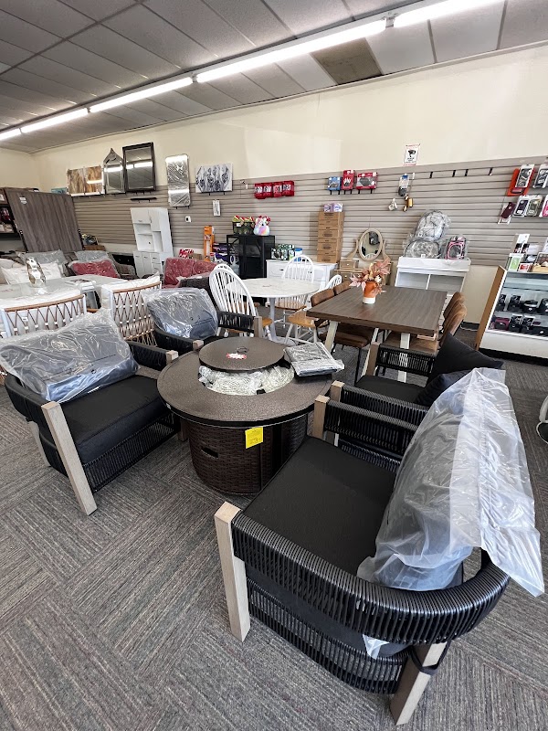 OPTIMUM OUTLET photo 3