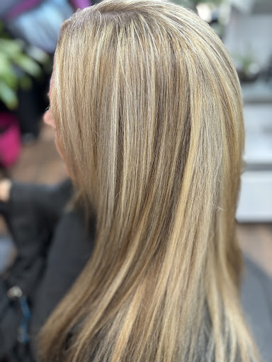 James Blonde - Visual