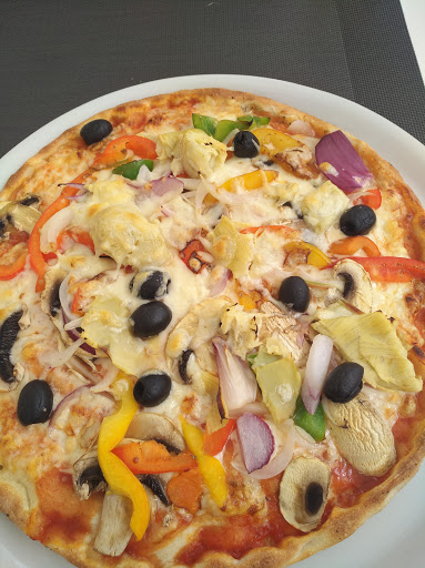 Pizzeria & Eiscafe Aroma - Thumbnail