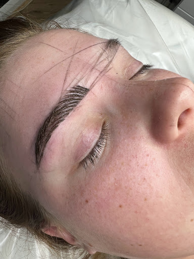 Rachel Furr Nails & Brows - Thumbnail