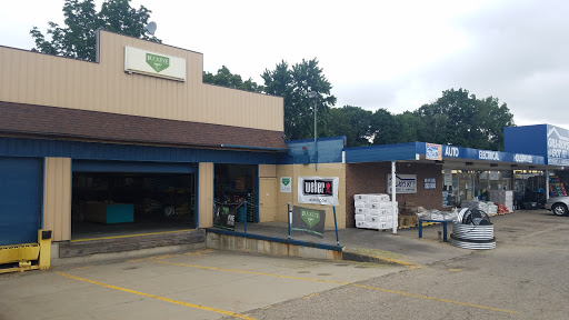 Gill-Roy's Hardware / Lumber / SHusqvarna - Thumbnail