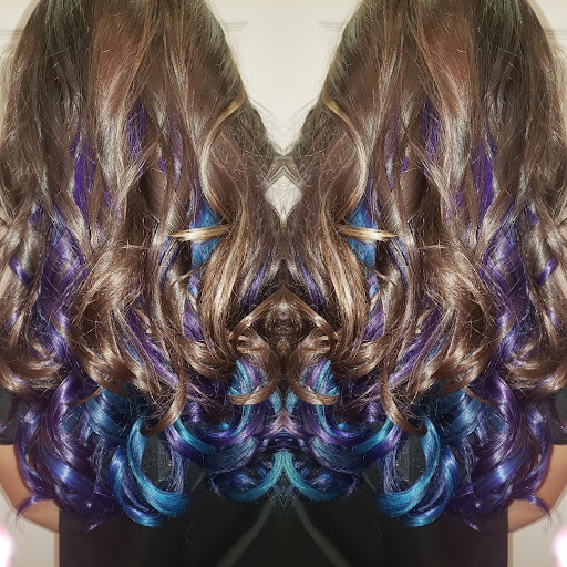 Colourful Illusions - Thumbnail