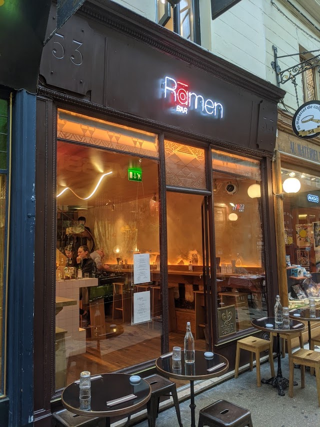 Ramen bar