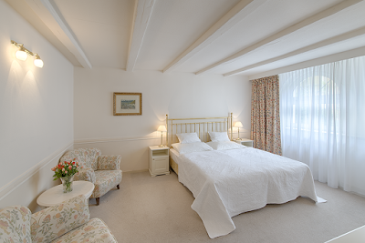 Photos of Hotel Embassy
