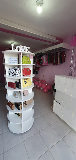 Tita's Boutique, Colectivo - Thumbnail