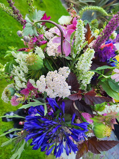 The Long Mountain Flower Company - Thumbnail