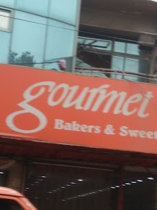 Gourmet Bakers & Sweets lahore 167 College Road