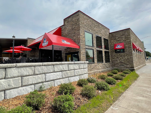 Ultimate Sports Bar and Grill - Thumbnail