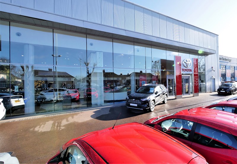 Listers Toyota Cheltenham photo 3