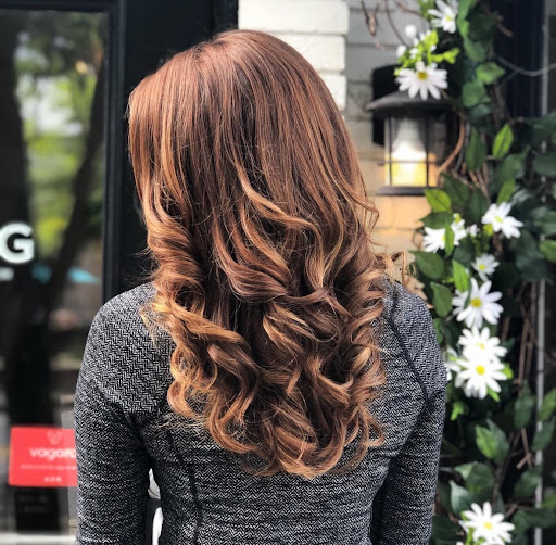 Lindsay Chapin, Hairstylist - Thumbnail