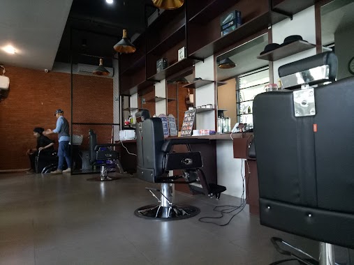 HighPomp Barbershop - BSD, Author: Iqbal Prasuran