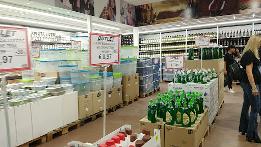 XL Outlet - Visual
