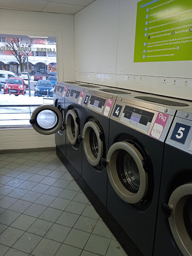 Laverie Automatique parking carrefour market - Thumbnail