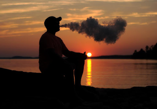 C & M Tobacco & Vapes - Thumbnail