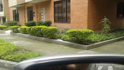 Photos of Ribere&ntilde;o Park