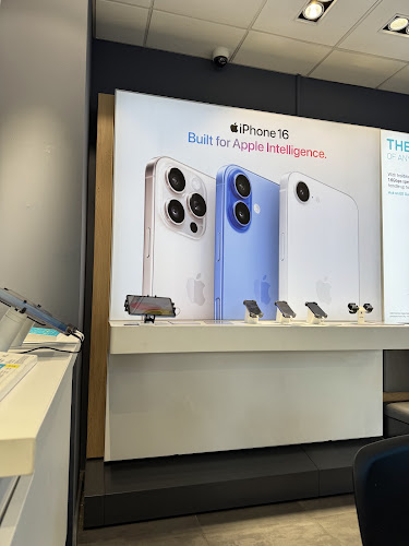 EE - Cell phone store
