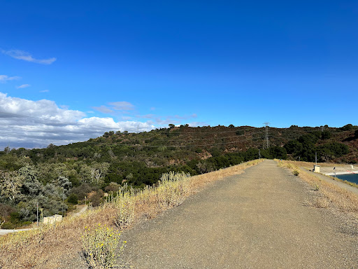 Stevens Creek Reservoir parking lot - Thumbnail