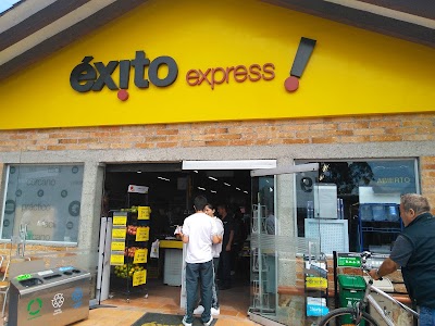 Photos of exito express cabecera