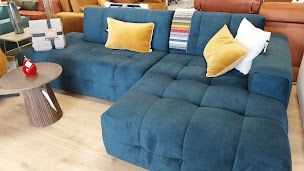 Photo n°4 de PULSAT : Literie Meuble Canapé Électroménager Livraison Installation Reprise et réparation d'électroménager à Le Blanc (Magasin de canapés)