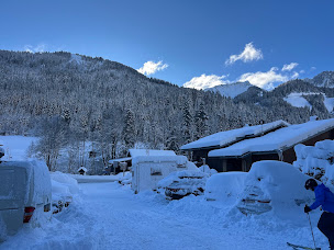 Photo n°5 de SKISET HOTEL LE STELLA LOCATION DE SKI SUNWEB / JOHANN EQUIPEMENT à Châtel (Service de location de ski)