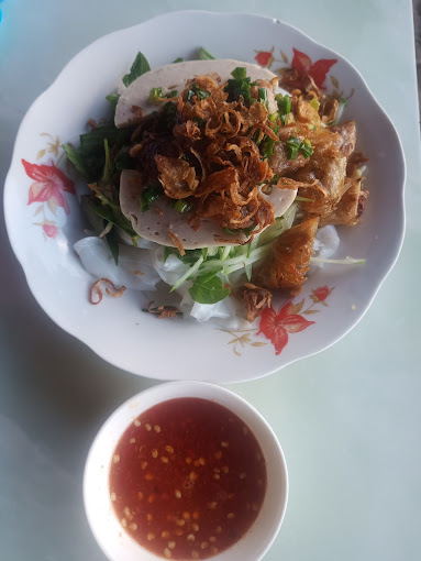 Quán Tú Trinh- Bún Bò Huế- Bánh Ướt Chả Lụa, Kiên Giang