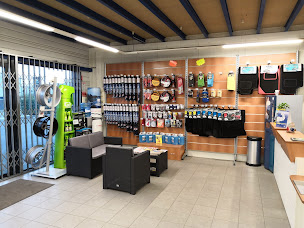 Photo n°8 de EUR-AUTO à Vaux-sur-Mer (Atelier de réparation automobile)