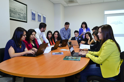 Maestría en Estudios Empresariales UG - Thumbnail