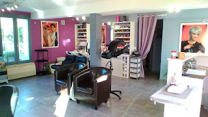 Photo n°2 de Coiff'mod longueil ste marie à Longueil-Sainte-Marie (Salon de coiffure)