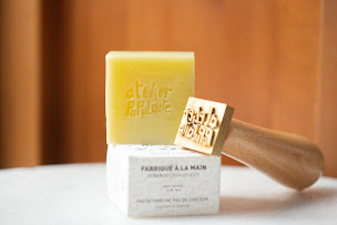 Photo n°2 de Atelier Populaire à Paris (Magasin de cosmétiques)