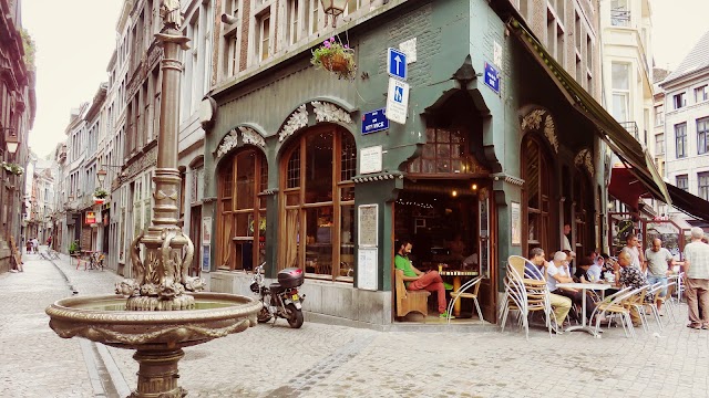 Casa Ponton Café