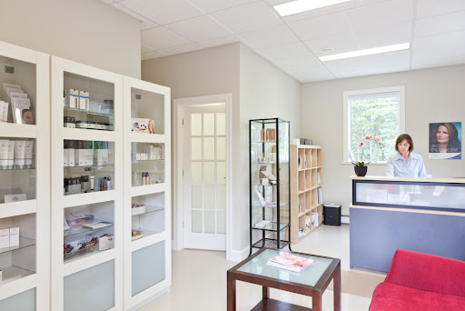 Dermal Skin Laser Centre Logo
