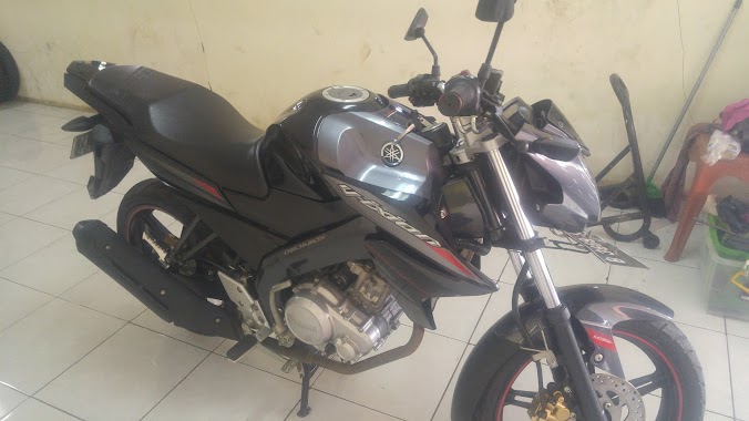 Sahabat Motor, Author: Ade Masykur Masykur