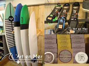 Photo n°27 de L 'Art En Mer Concept Store & Surf Shop Les Lecques à Saint-Cyr-sur-Mer (Magasin de vêtements de sport)