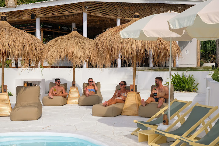 Le Pirate Nusa Ceningan by null