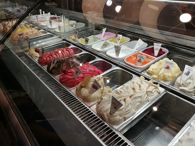 Glacier Arelatis