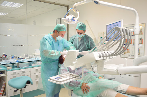 Iberdent Clínica Dental - Dres. Villanueva