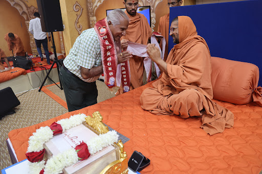 Gadhpurdham Shree Swaminarayan Hindu Mandir - Thumbnail